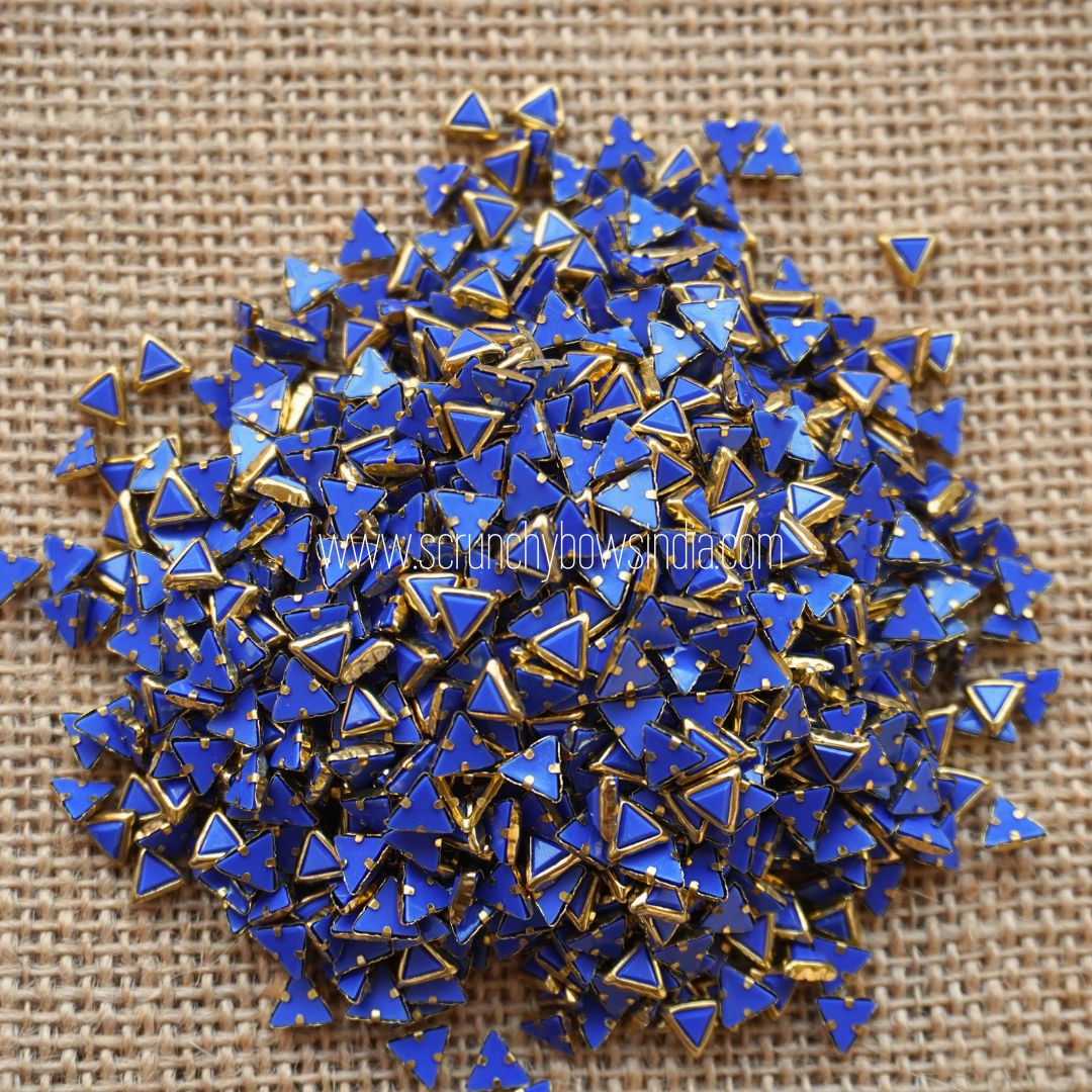 Matt Triangle - Dark Blue