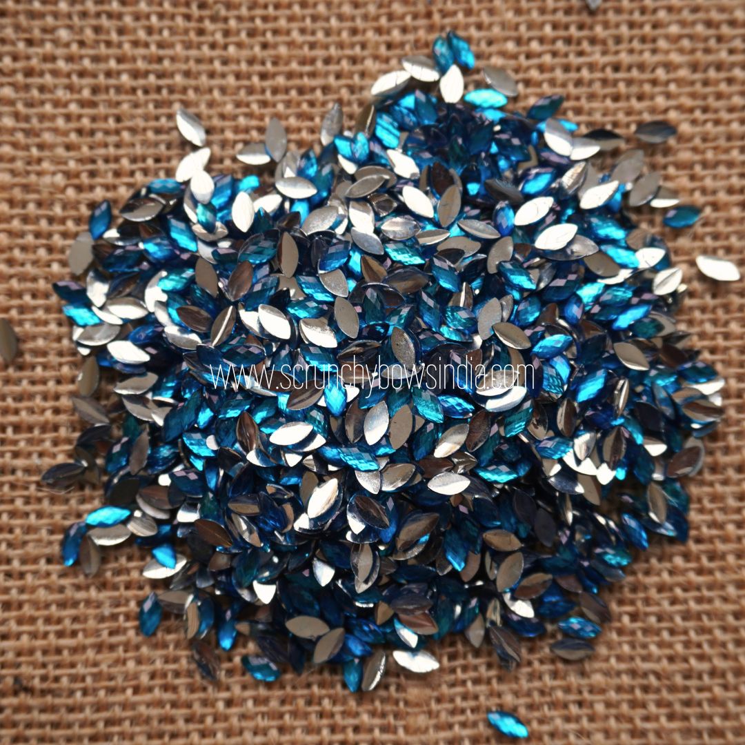 6K Acrylic/Raindrop Kundhans