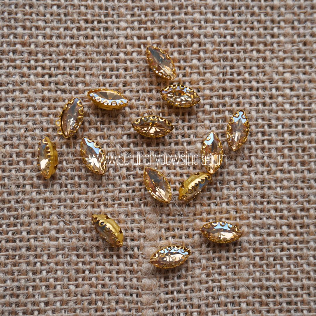 Small Eye Clipstones - Gold