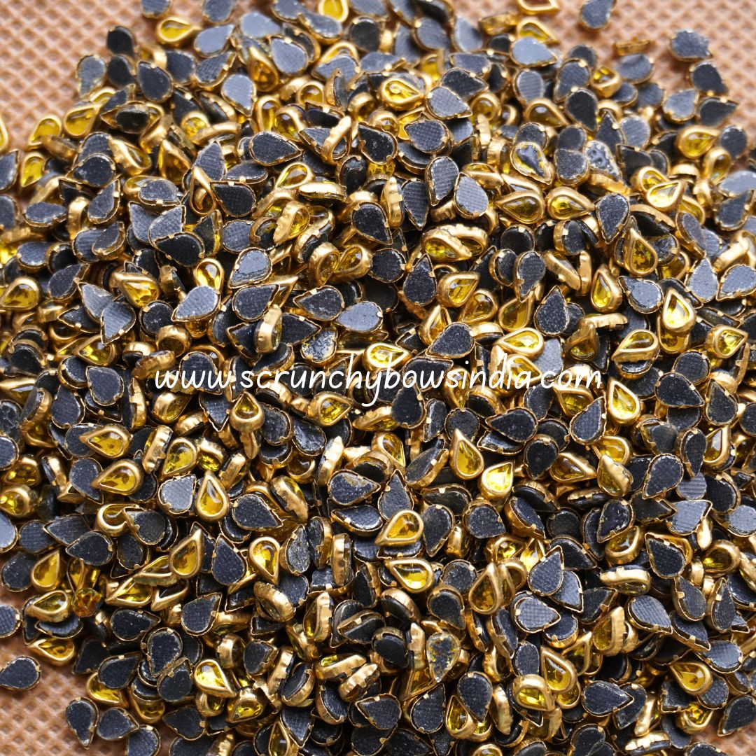 Glass Thilakam - Yellow