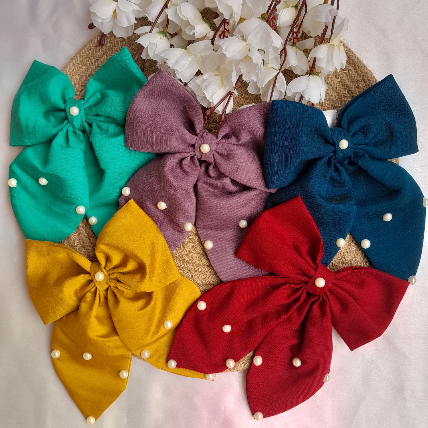 Sweetheart Pearl Bows