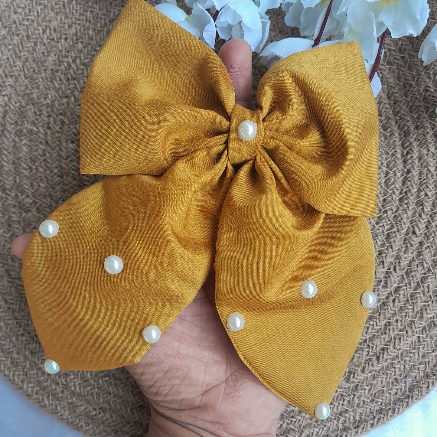 Sweetheart Pearl Bow - Yellow