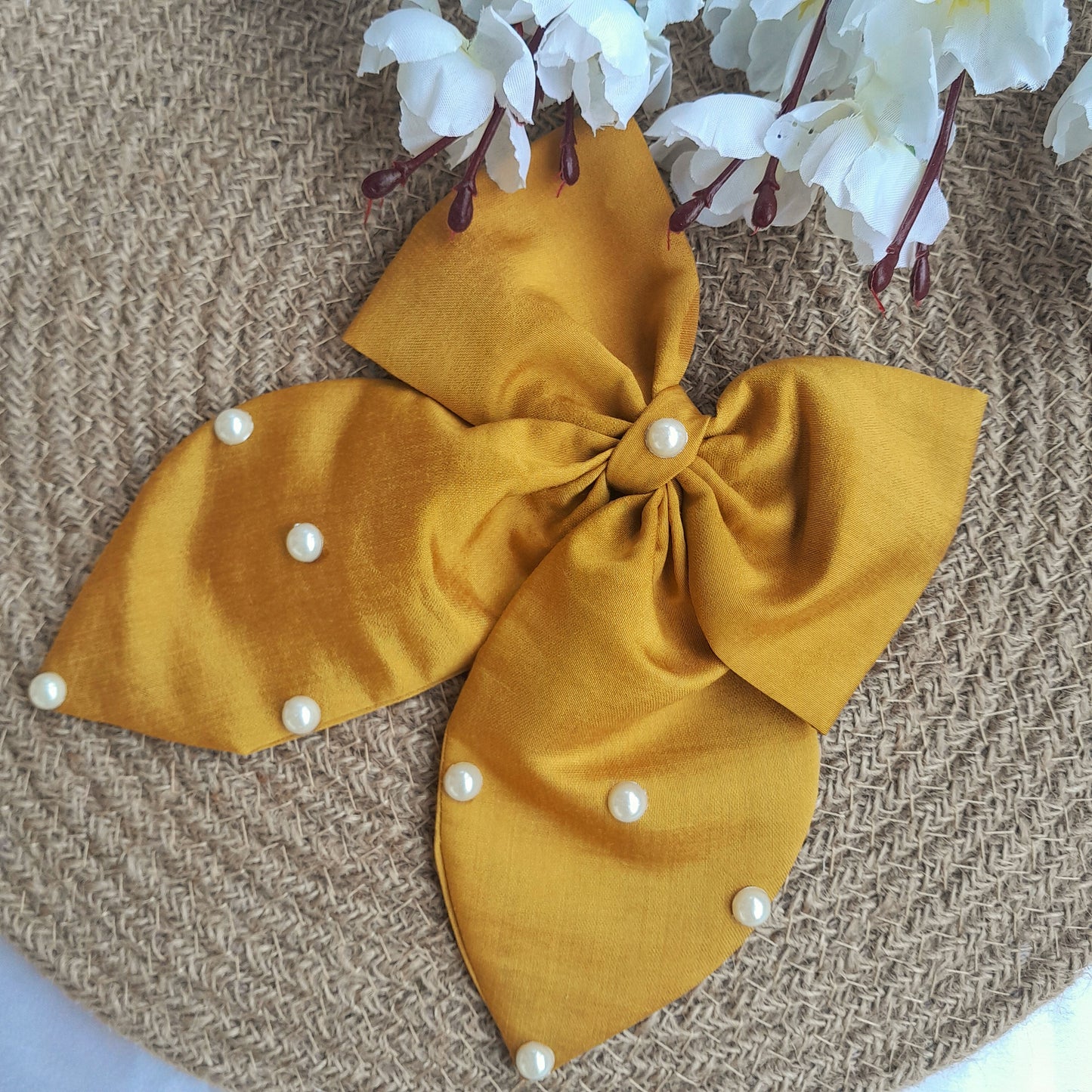 Sweetheart Pearl Bow - Yellow