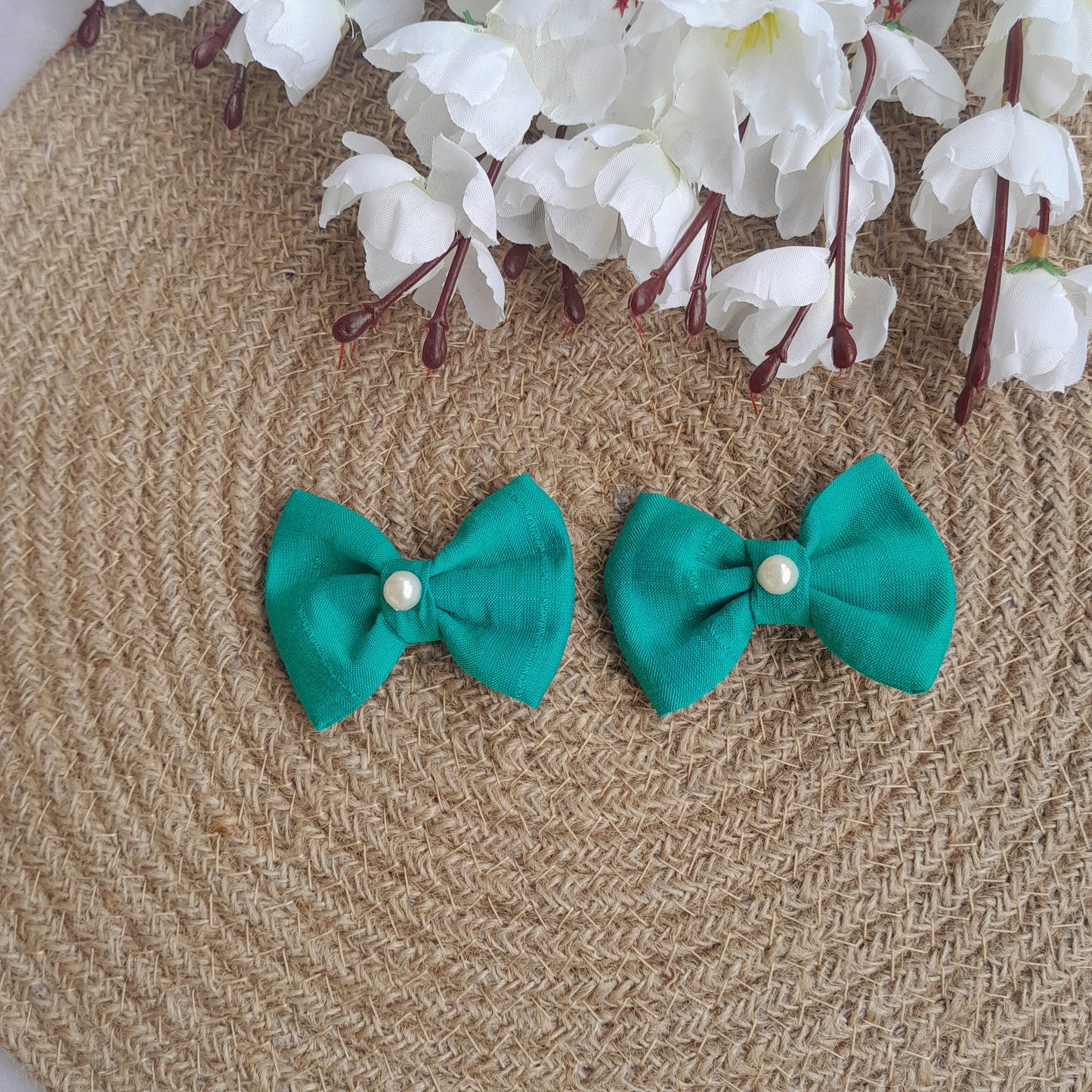 Kids Pearl Clips Set of 2 - Lux Green - Scrunchy Bows