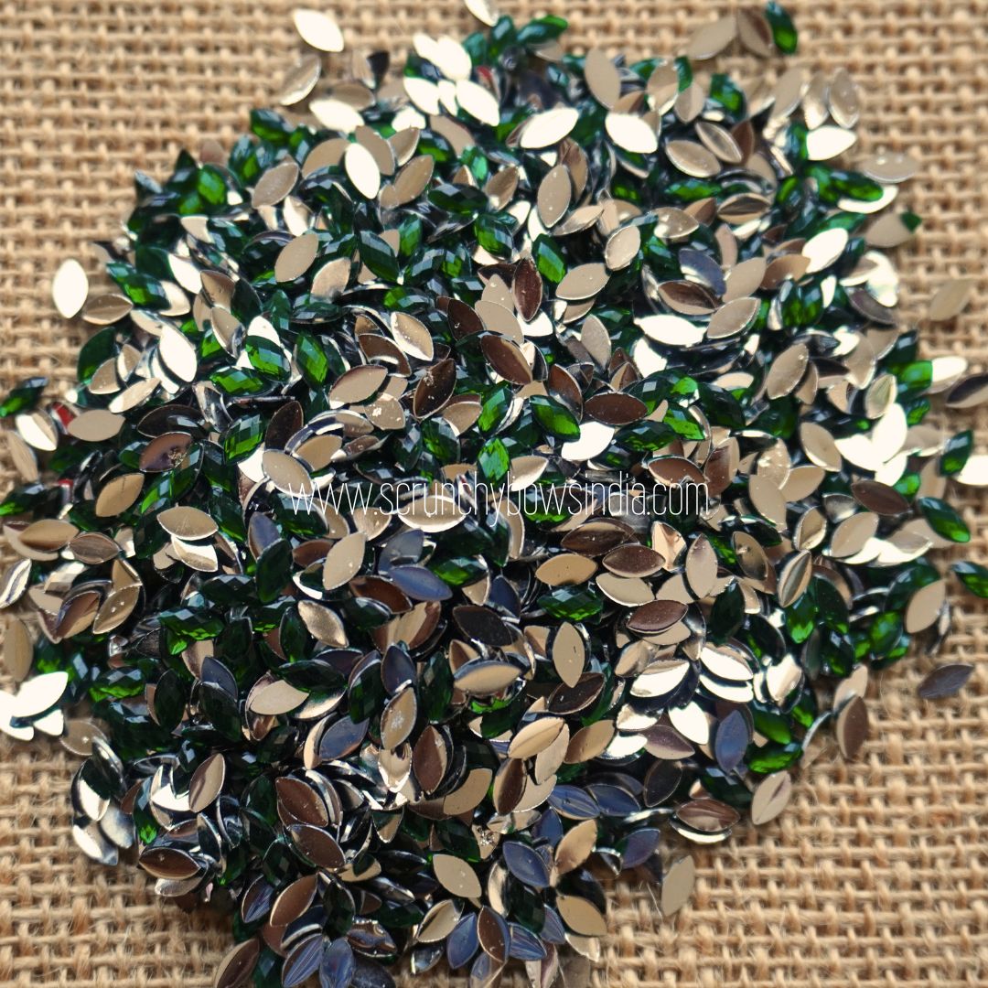 6K Acrylic/Raindrop Kundhans