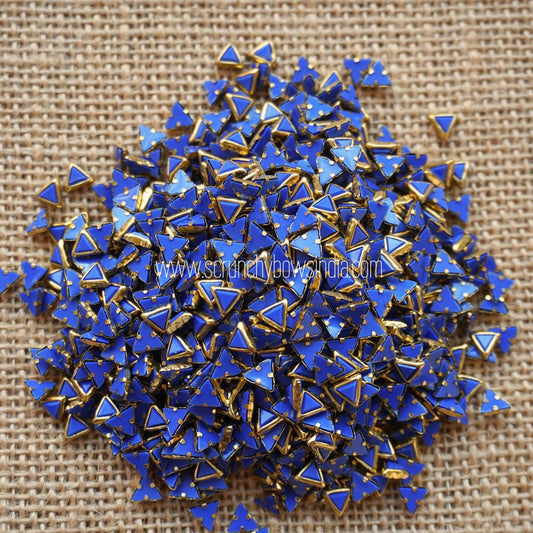 Matt Triangle - Dark Blue