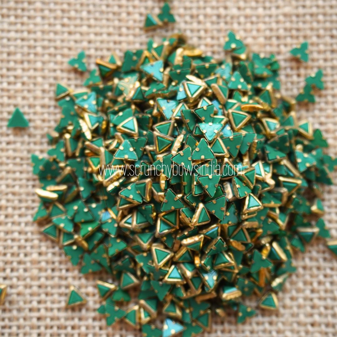 Matt Triangle - Dark Green