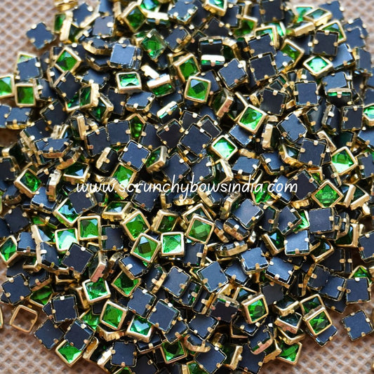 Glass Square - Parrot Green
