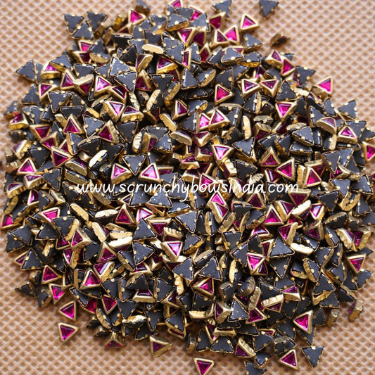 Glass Triangle - Rani Pink